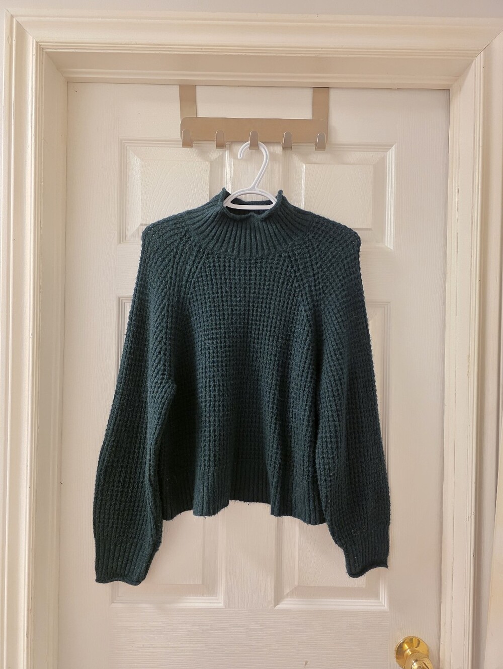 Cozy Mock Neck Waffle Knit Sweater | Size Medium